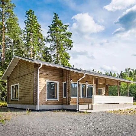 Alojamento de Turismo Selvagem Luontoleirikeskus Ahonniemi